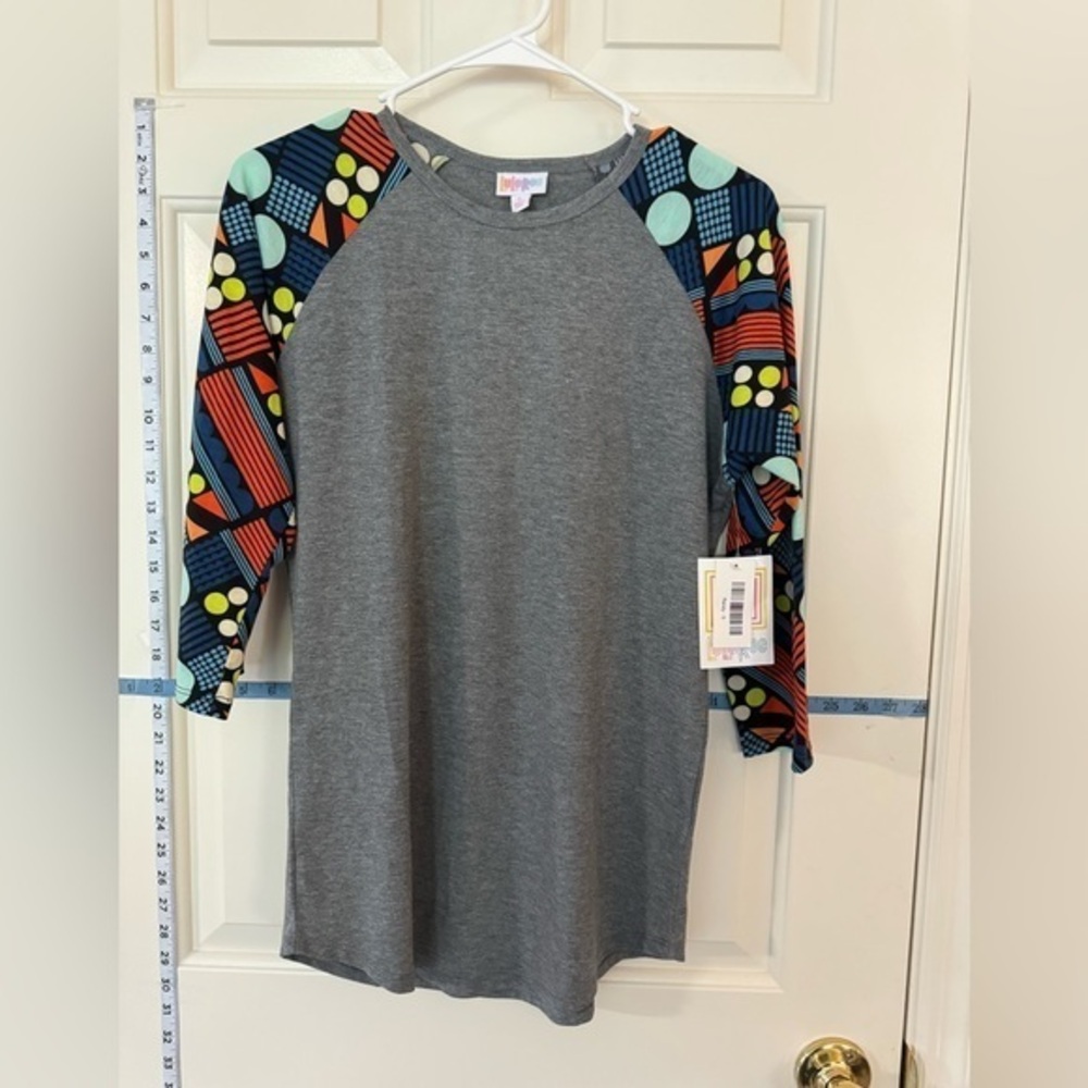LuLaRoe Randy Tee, Small